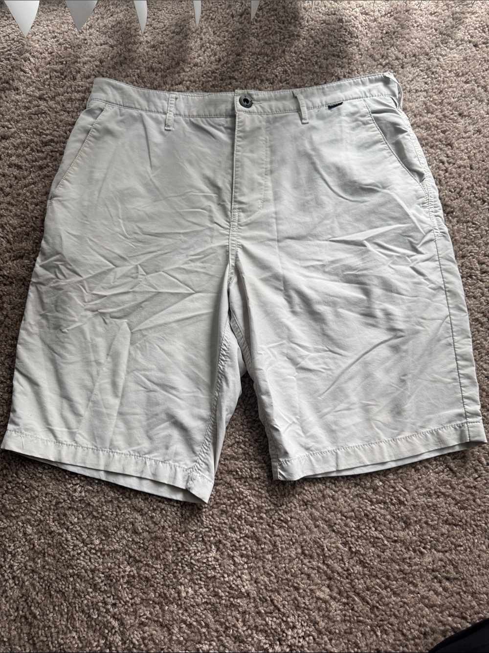 Hurley Men's Light Gray Flat-Front Shorts